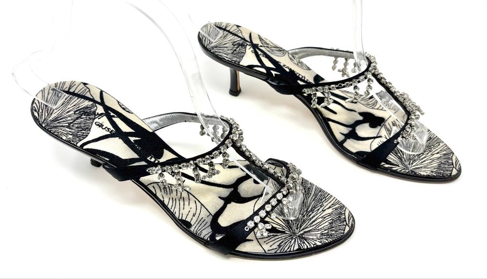 Giuseppe Zanotti Y2K Crystal Embellished Kitten Heel Vintage Mules 40